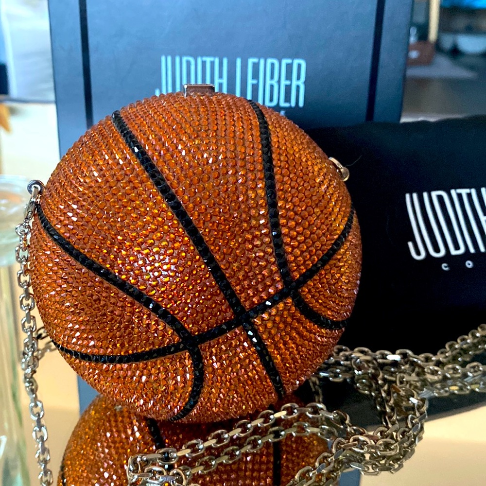 Judith Leiber Basketball bag.. Stunning❣️🤩🏀